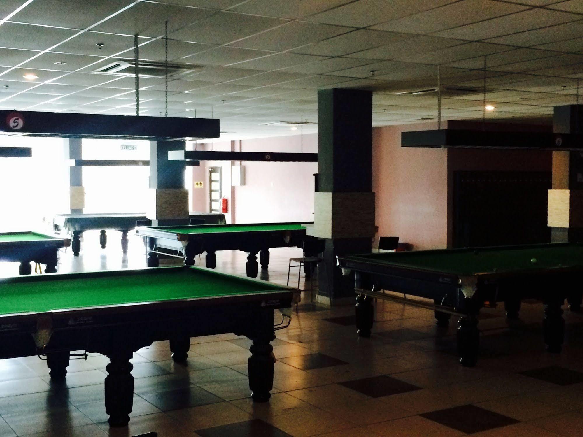 Grand Court Hotel Teluk Intan Bagian luar foto